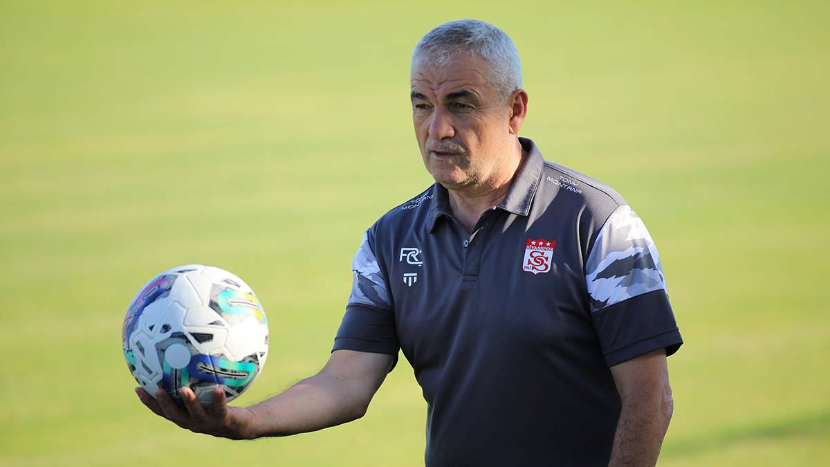 Rıza Çalımbay taraftara destek çağrısı yaptı