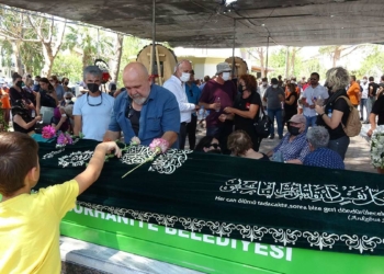 Seslendirme sanatçısı Sungun Babacan toprağa verildi