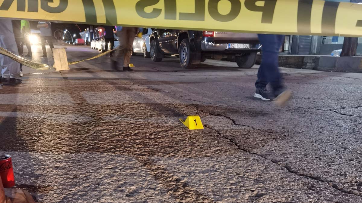 Taciz şüphelisi, havaya ateş açtı