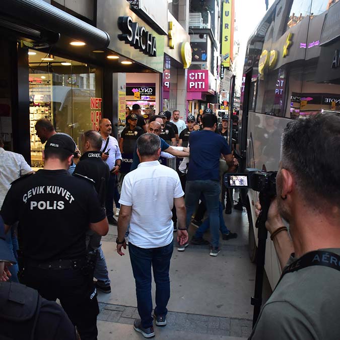 Terörist anmasında HDP'li yöneticiye gözaltı