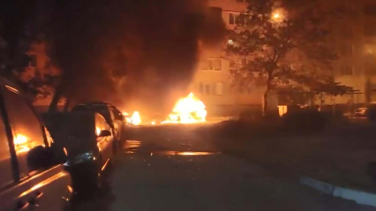 Rusya Zaporijya nükleer santrali yakınlarını vurdu