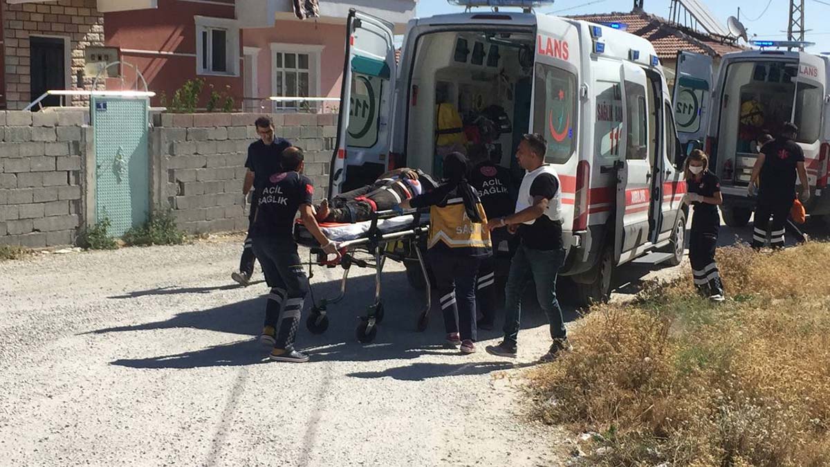 Konya'nın Karatay ilçesinde saman tozu nedeniyle çıkan kavgada 2 komşusunu öldürüp, 3 kişiyi de yaralayan Nurettin Altunkaya'nın (52) ifadesi ortaya çıktı.