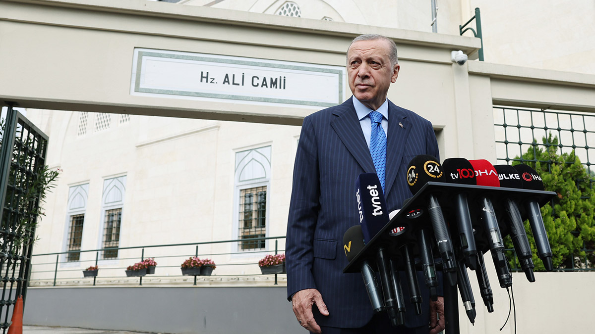 200 ismin hepsi de bizde mevcut