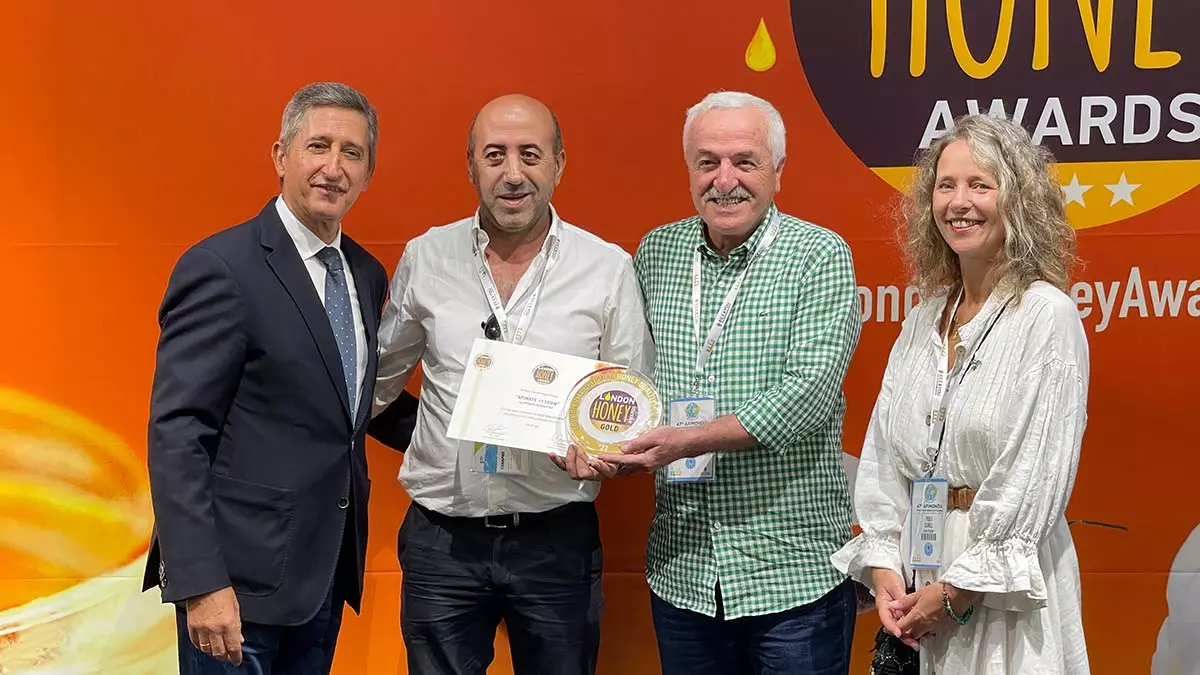 Türk bal üreticilerine i̇ngiltere'den ödül yağdı