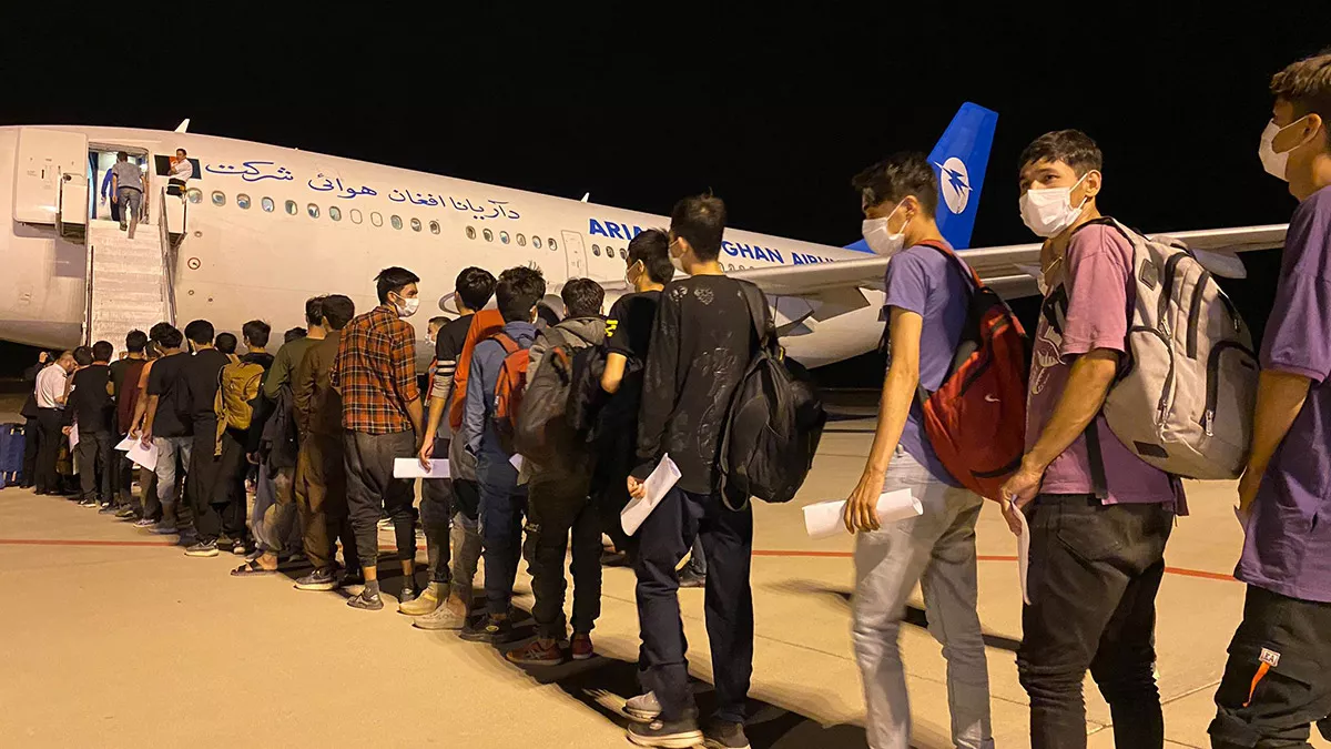 483 kaçak göçmen, afganistan'a gönderildi