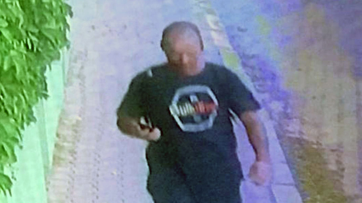 Rus turist çekiçle babasını öldürdü