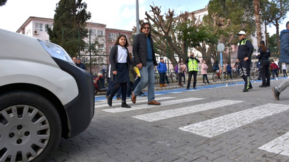 81 ilde, trafikte yaya önceliğine dikkat çekilecek
