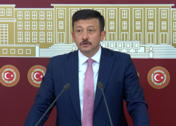 AK Parti'den CHP'ye e-ticaret yasası tepkisi