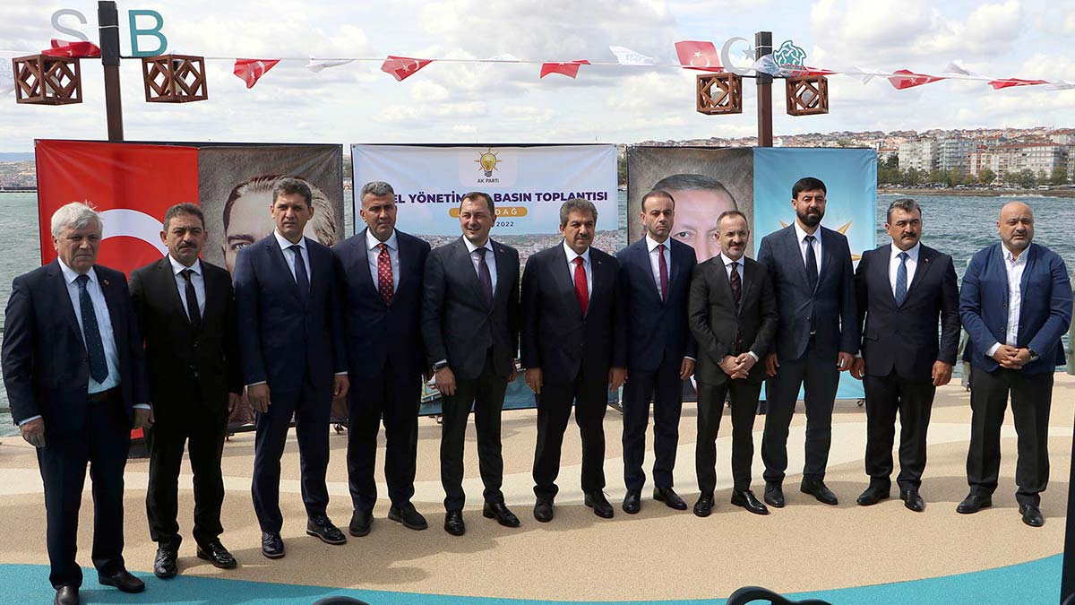 AK Parti'li grup başkanvekilleri Tekirdağ'da buluştu