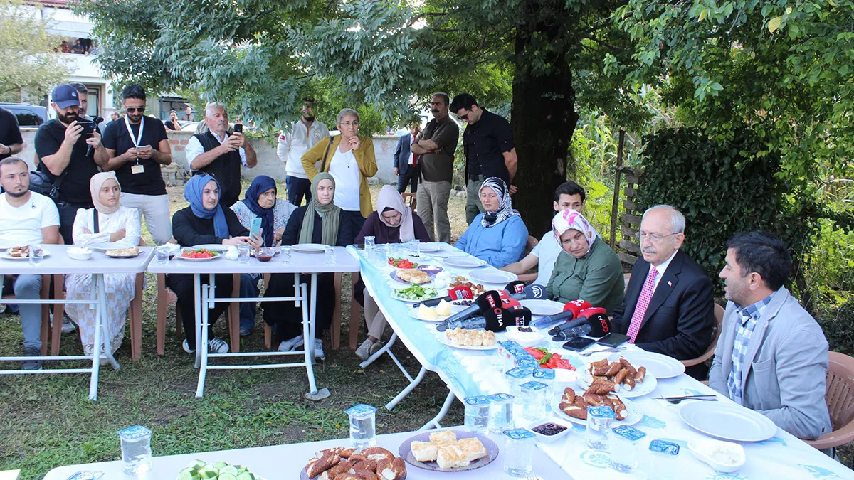 'adaletin olmadığı yerde dünya olmaz'