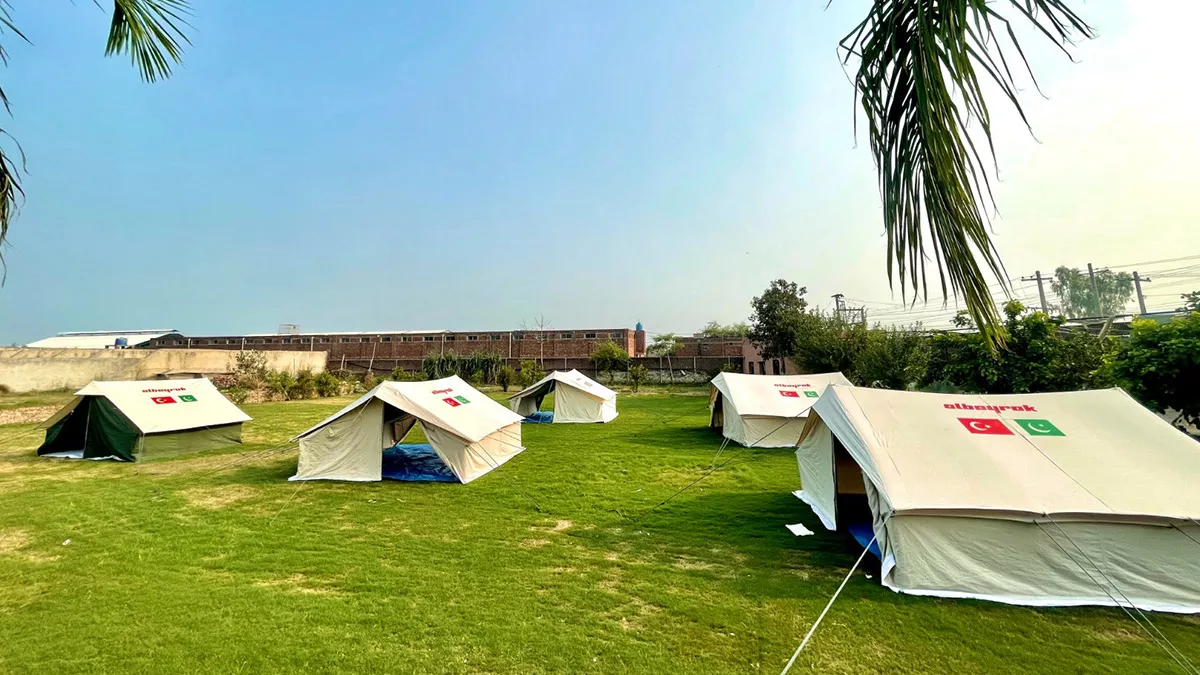 Albayrak grubu'ndan pakistan'a çadır yardımı