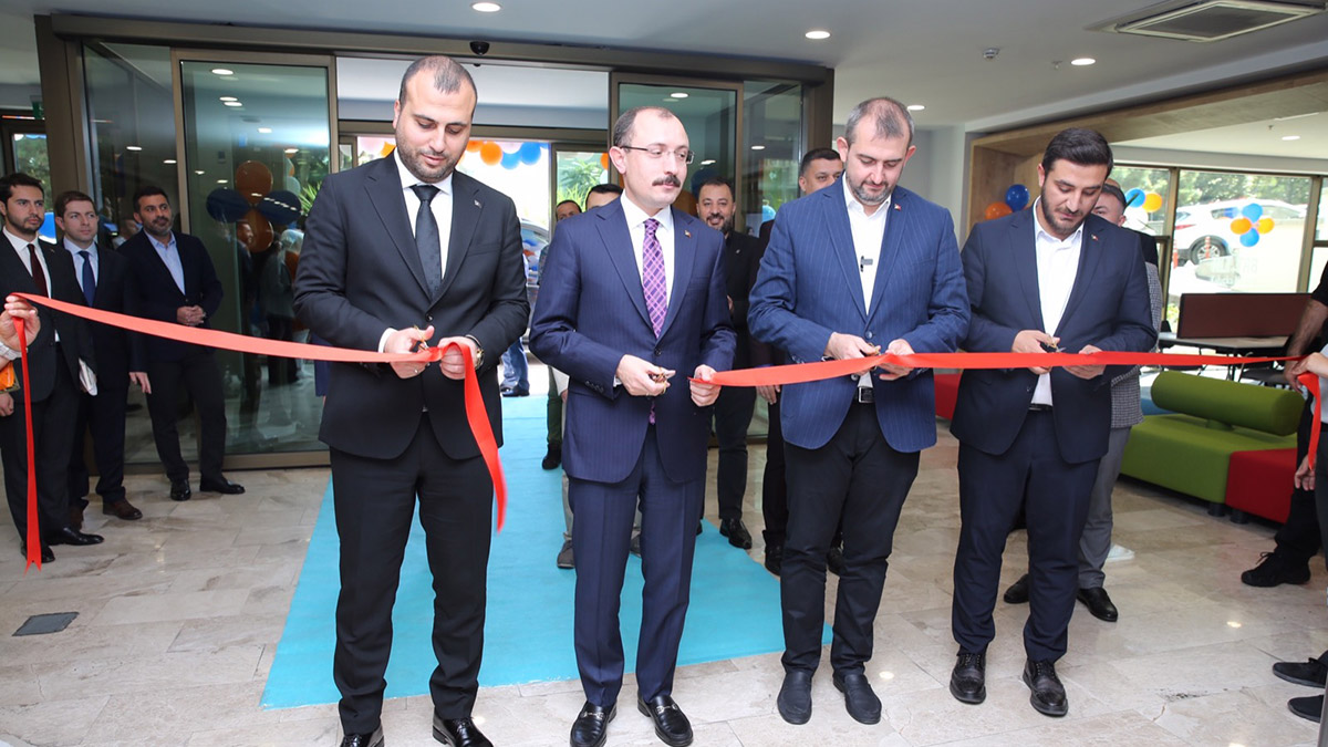 Alt+Yab Yazılım Kuluçka Merkezi açıldı