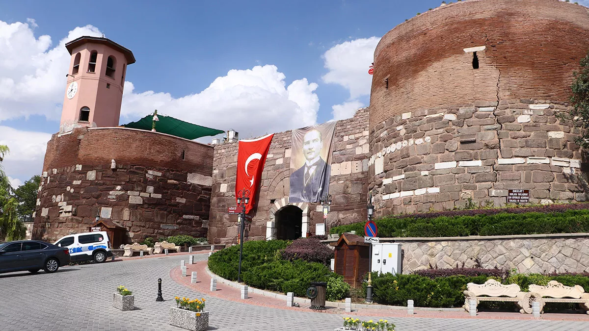 Ankara kalesi'nde proje belirsizliği