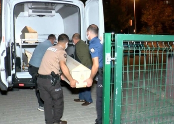 Asansör boşluğunda erkek cesedi bulundu