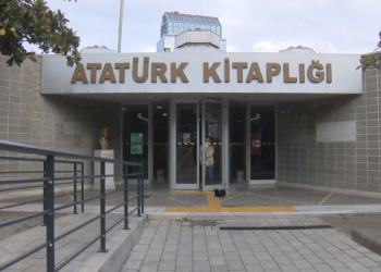 Atatürk Kitaplığı'nda 'araştırmacı' tartışması