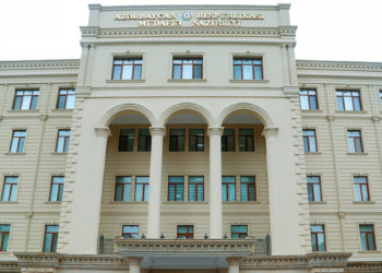 Azerbaycan: Kelbecer mevzileri ateş altında