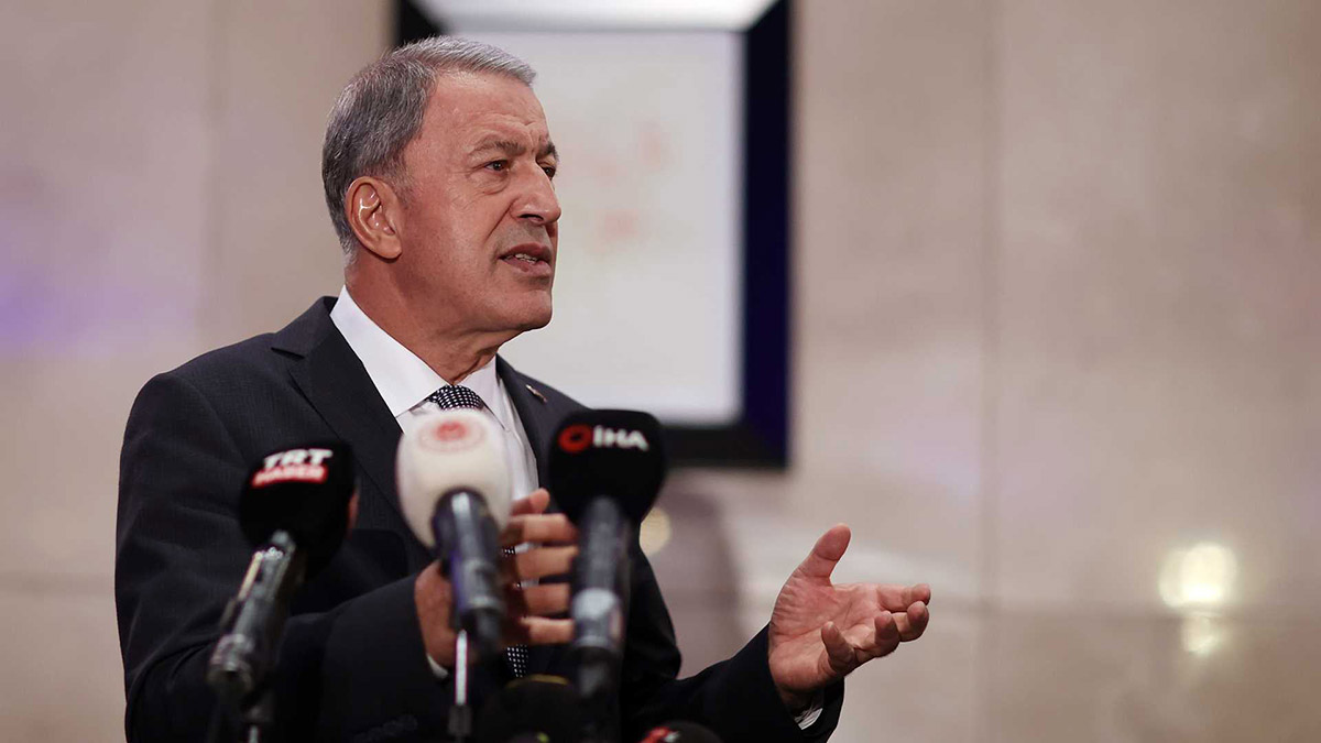 Bakan Akar: 'Tarihten ders alın' diyoruz