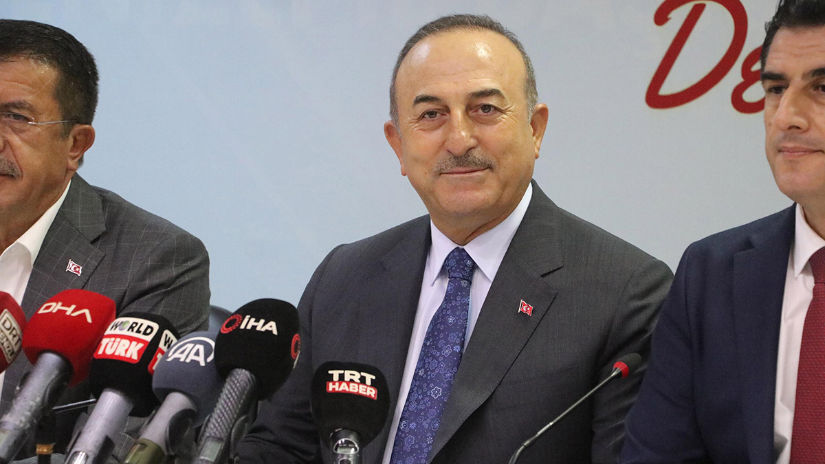 Bakan Çavuşoğlu: Elimiz kolumuz bağlı kalmayız