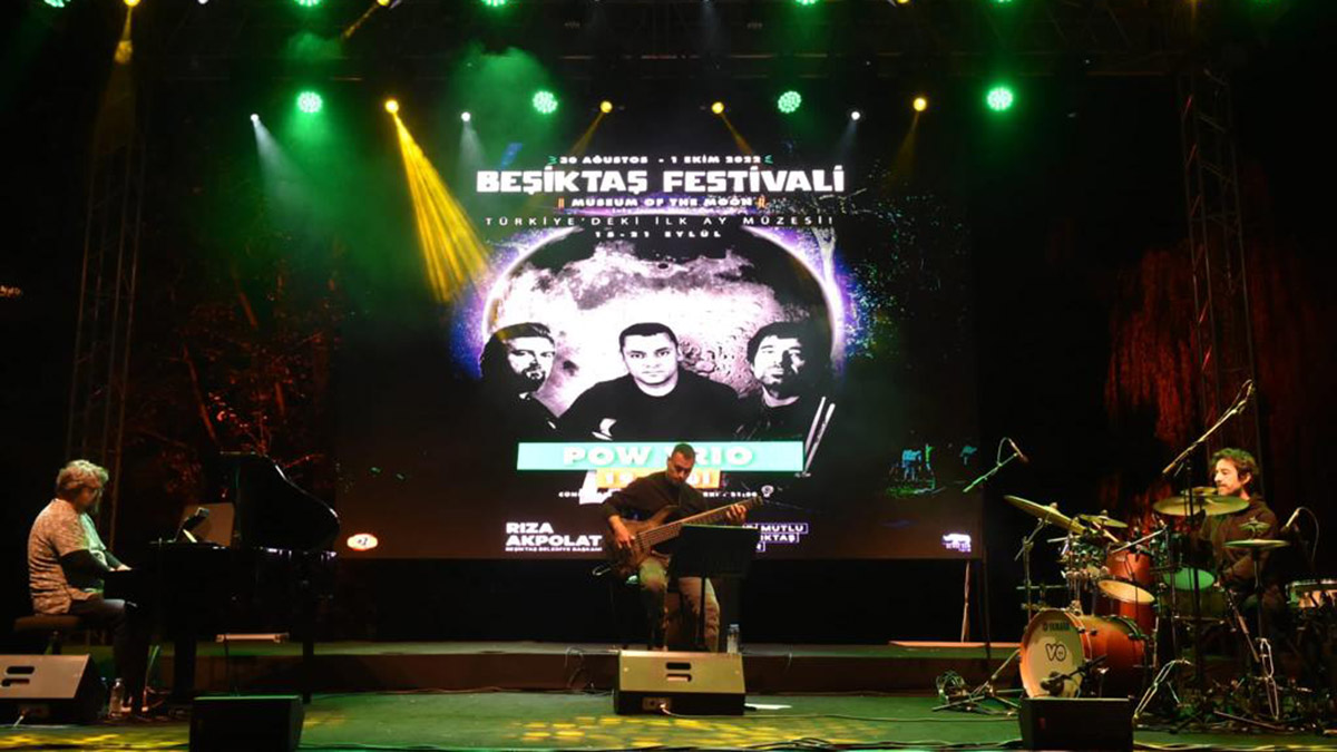 Beşiktaş Festivali'nde ay ışığı altında caz keyfi