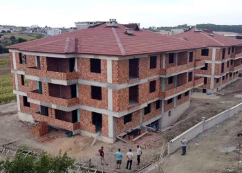 Betonunun kullanılamaz çıktığı inşaata saldırı