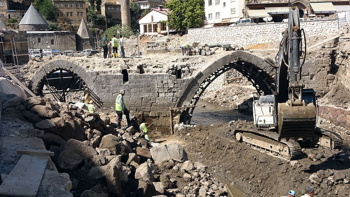 Bitlis'in tarihi köprüleri kullanıma açılacak
