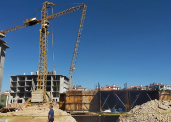 Bomu işçilerin üzerinde düştü: 2 ölü, 2 yaralı