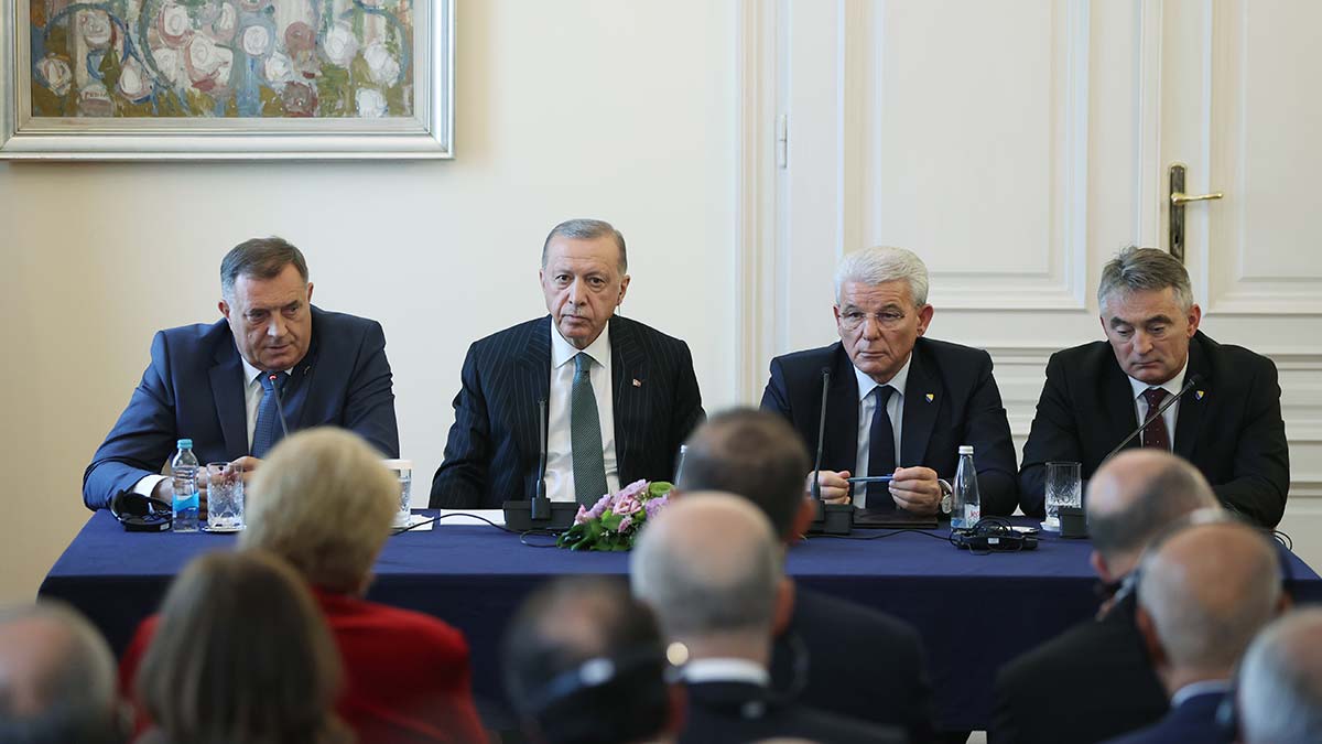 Bosna Hersek'e kimlik kartıyla seyahat dönemi