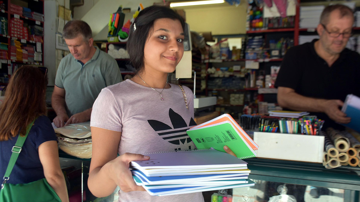 Bulgarlar okul alışverişini de Edirne'den yapıyor