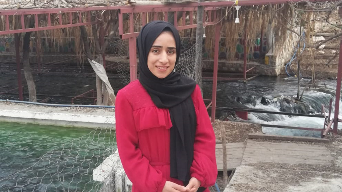 Çocuklarının önünde eşinin boğazını keserek öldürdü