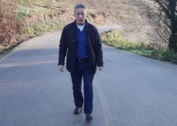 Çöp kamyonundan düşen işçi hayatını kaybetti