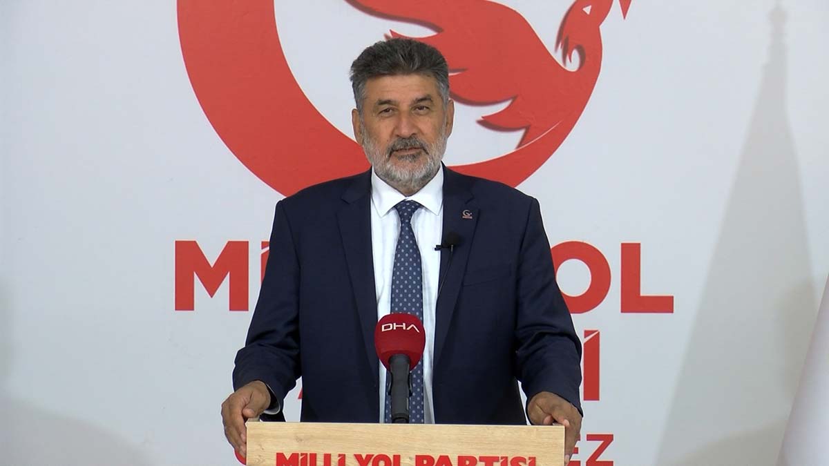 'Doğu Türkistanlıların acıları bilinmeli'