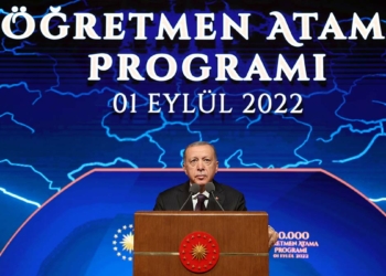 'Eğitimi siyasete meze yapmak doğru değil'