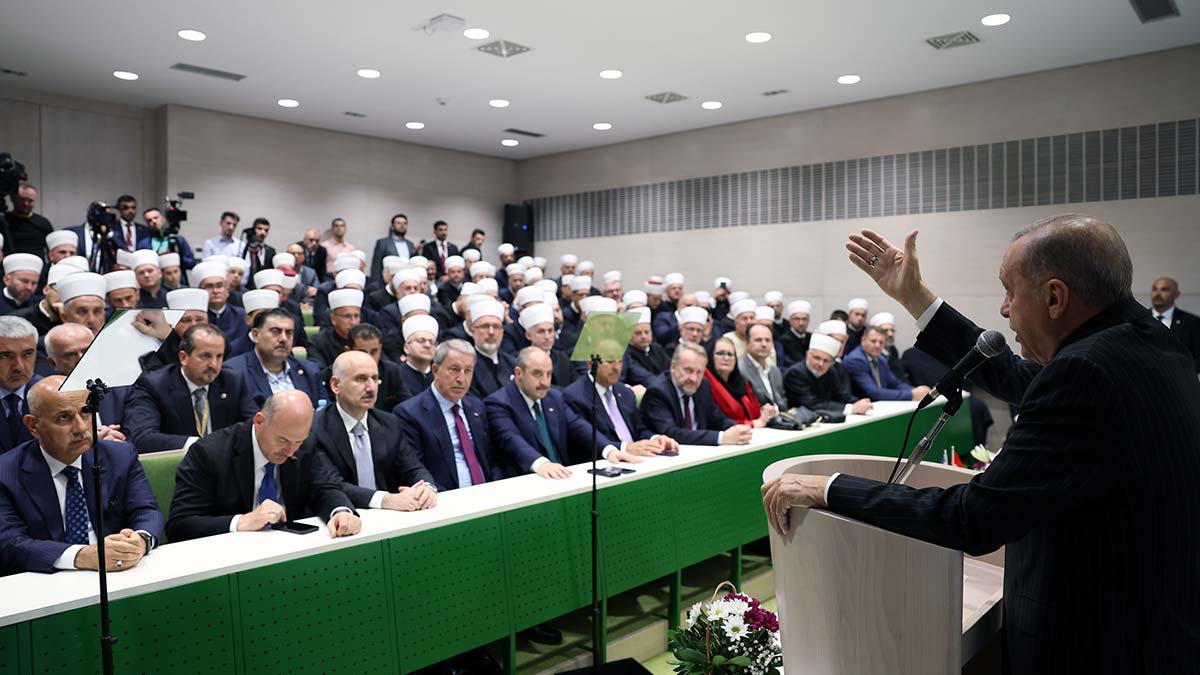 Erdoğan Bosna Hersek'te müftülere hitap etti