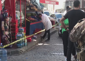 Fatih'te polislere silahlı saldırı