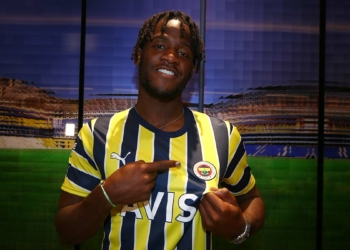Fenerbahçe Michy Batshuayi'yi açıkladı