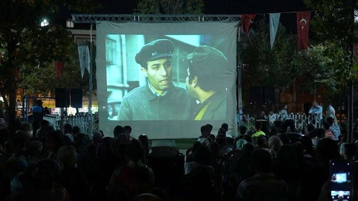 Gaziosmanpaşa'da 'Açık Hava Sinema Günleri'