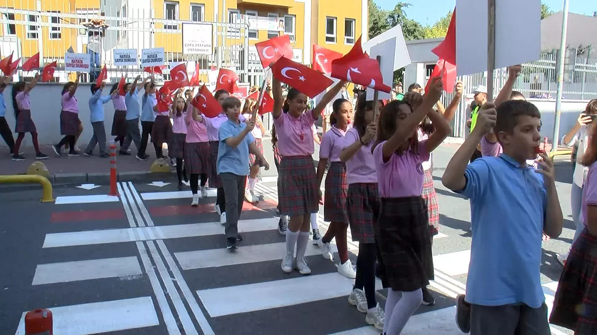 Istanbulda trafikte yaya onceligi etkinligi 1 2 - yerel haberler - haberton