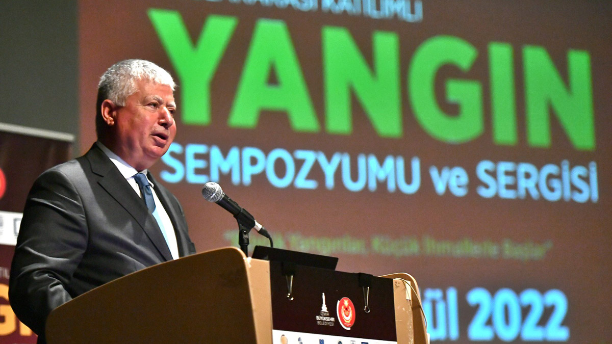 İzmir'de Yangın Sempozyumu düzenlendi