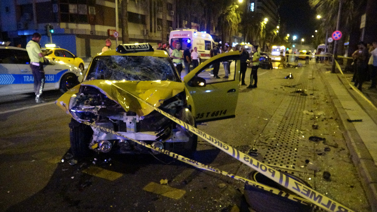 İzmir'de taksinin çarptığı kağıt toplayıcısı öldü