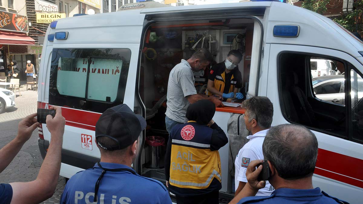 Kadına şiddeti engellemek isteyen Erdinç bıçaklandı