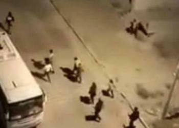 Kamyondan inip sokağa dağılan göçmenler yakalandı