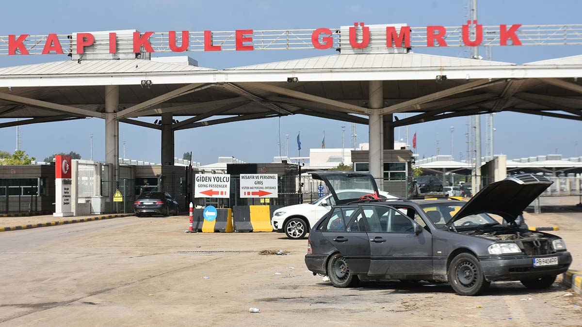 Kapıkule'de yaşanan su baskını temizlendi