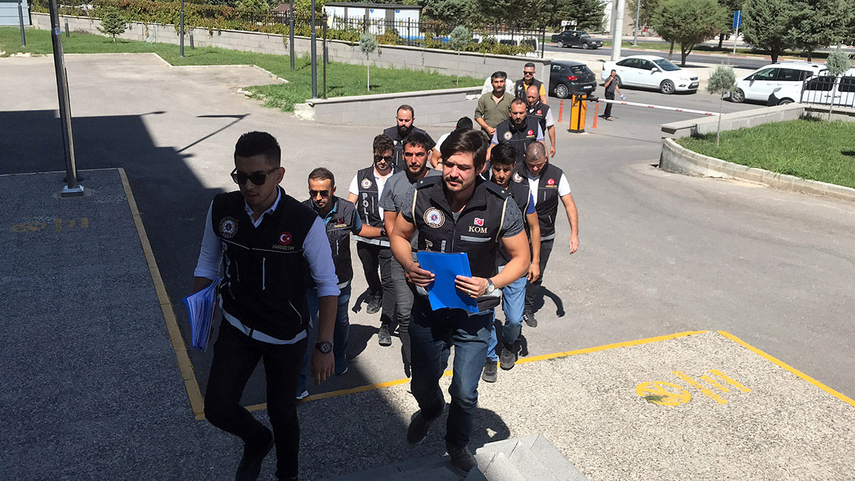 Karaman'da 3'üncü dalga 'Sil Süpür' operasyonu