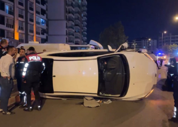 Kırıkkale'de iki otomobil çarpıştı: 5 yaralı