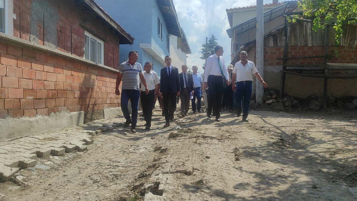 Kütahya Valisi'nden selden etkilenen köylere ziyaret