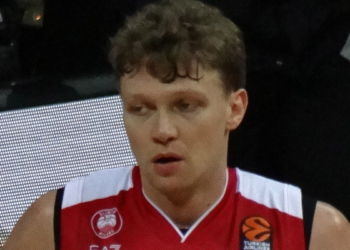 Pınar Karşıyaka'da rota Kuzminskas
