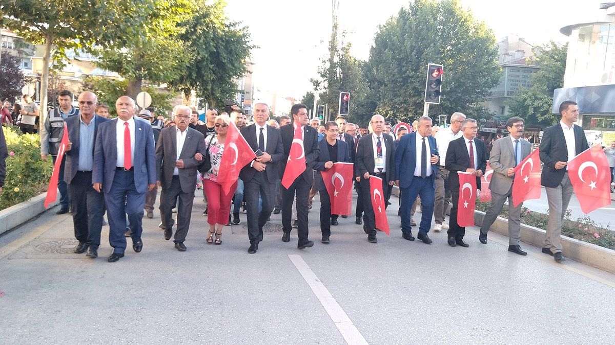 Neşat Ertaş ölümünün 10'uncu yılında anılıyor