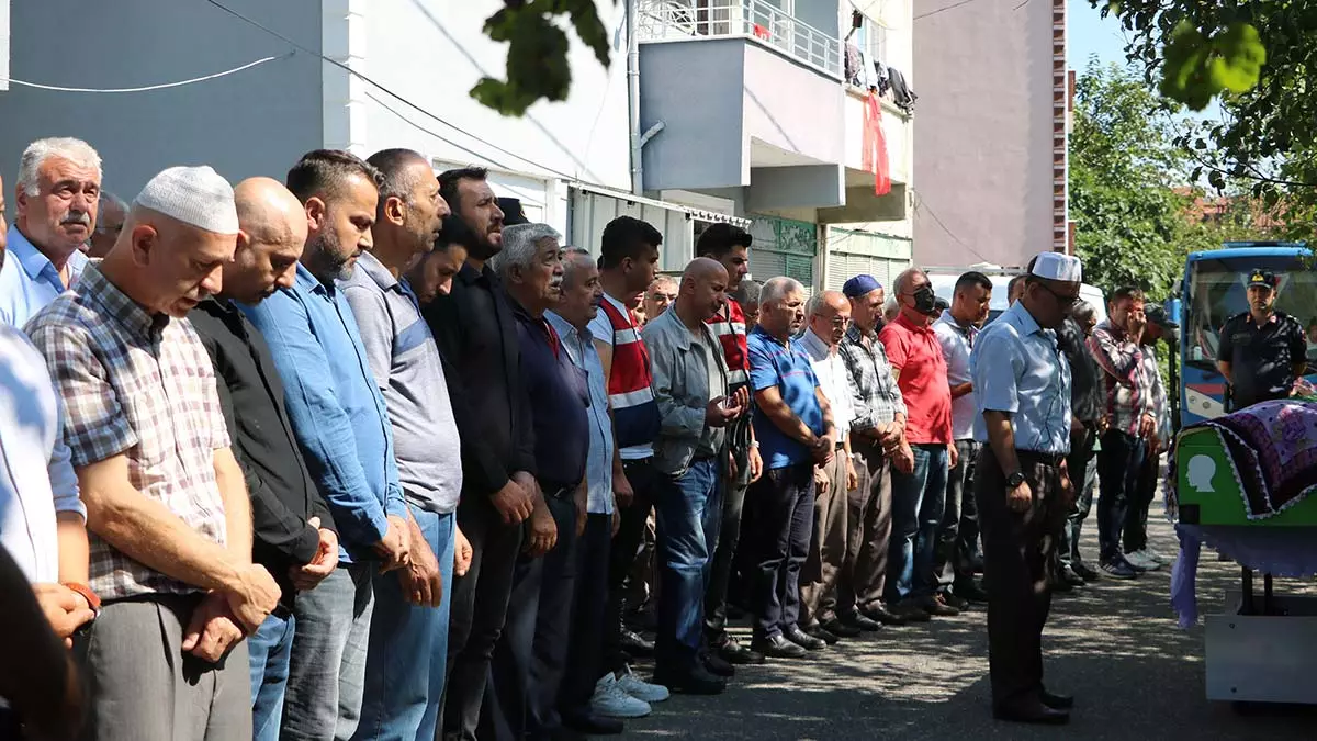 Ölü bulunan hamide köpek saldırısına uğramış