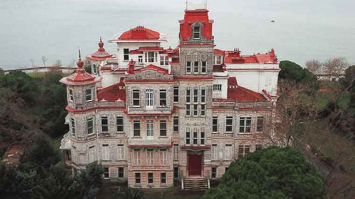 Perili Köşk 449 milyon 363 bin 500 liraya satıldı 