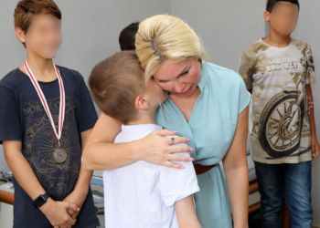 Rektör Özkan, Cem Muhammet'i ziyaret etti